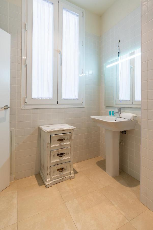 Urbe 10 Carreteria 1 Bedroom Apartment Малага Екстер'єр фото
